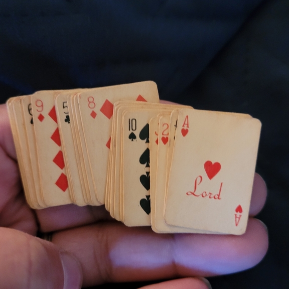 Vintage Miniature Deck Of Cards Leather Keychain Fob Brass Frame Italian Leather - Picture 7 of 8